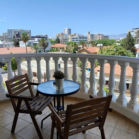Ευ Ζην Central / Ev Zen Central Nikosia Bagian luar foto